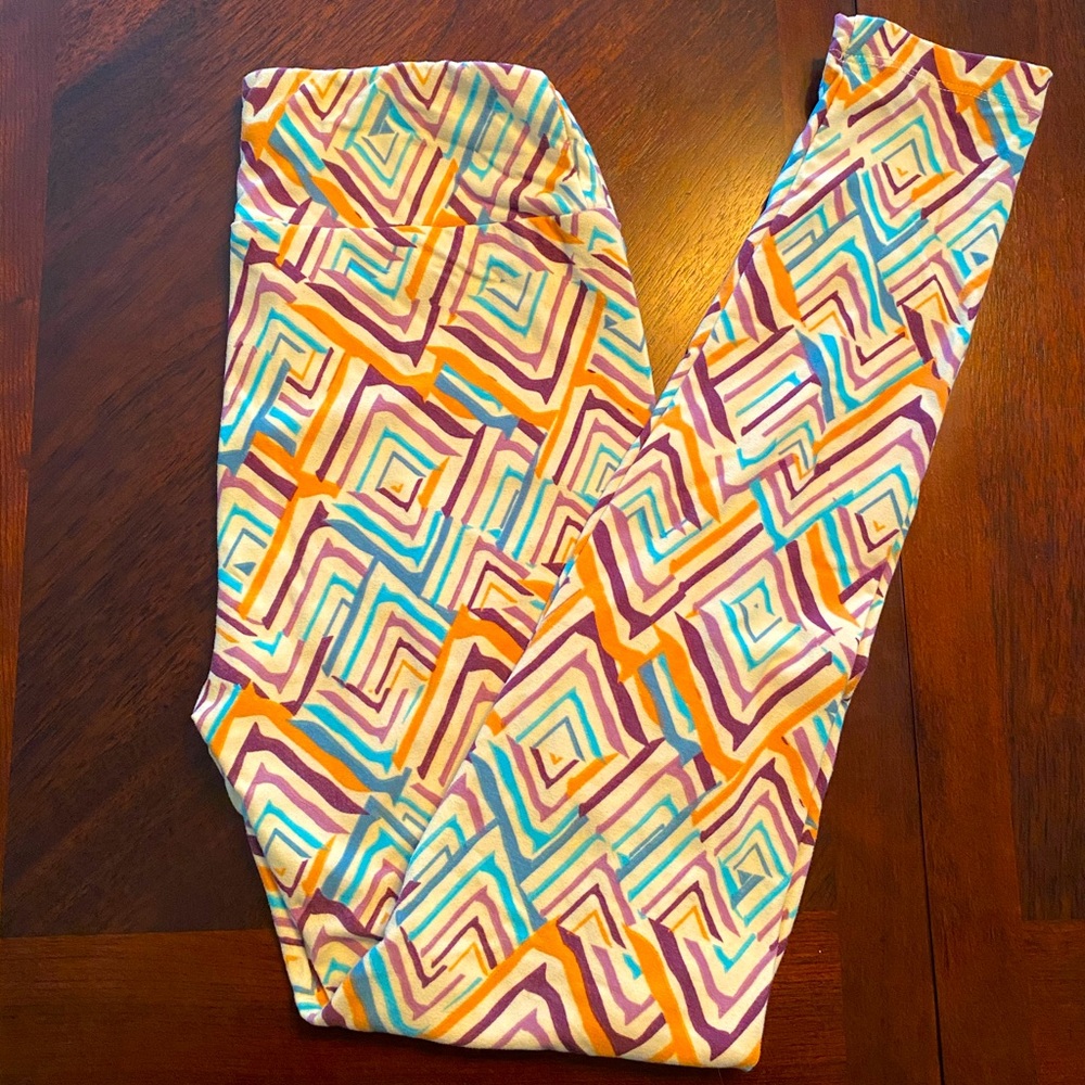 LulaRoe OS Yellow and Purple Chevron Leggings